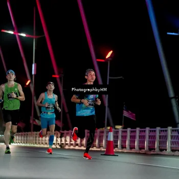 Runner Photo 6687777