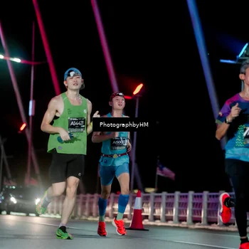Runner Photo 6687782