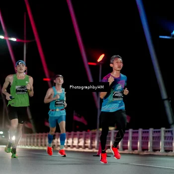 Runner Photo 6687786