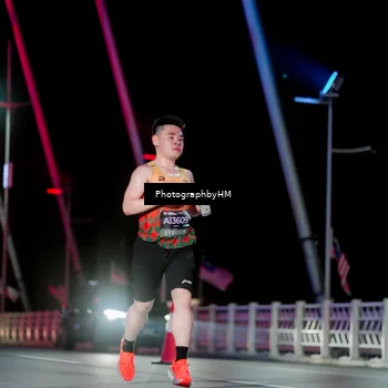 Runner Photo 6687801