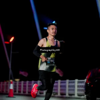 Runner Photo 6687835