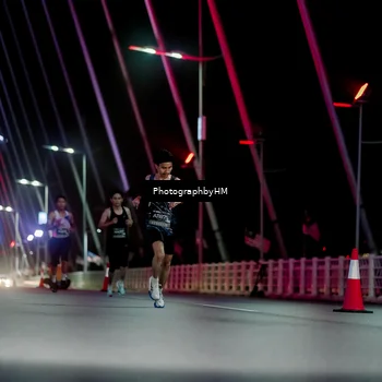 Runner Photo 6687847
