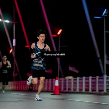 Runner Photo 6687856