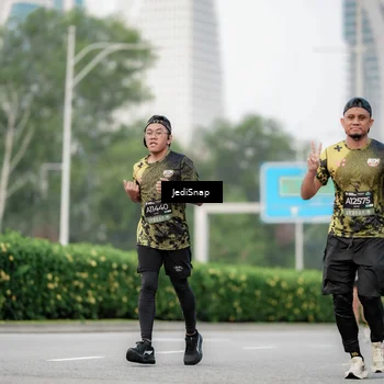 Runner Photo 6687865