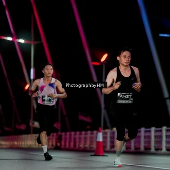 Runner Photo 6687869