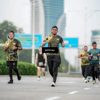 Runner Photo 6687870