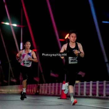 Runner Photo 6687873