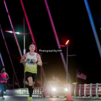 Runner Photo 6687882