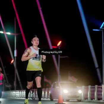 Runner Photo 6687888