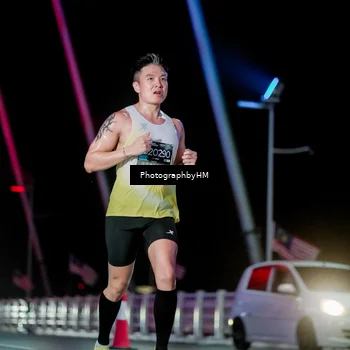 Runner Photo 6687894