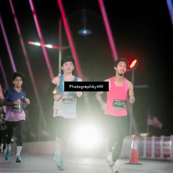 Runner Photo 6687902