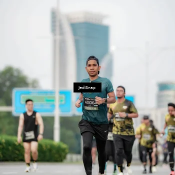 Runner Photo 6687926