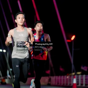 Runner Photo 6687947