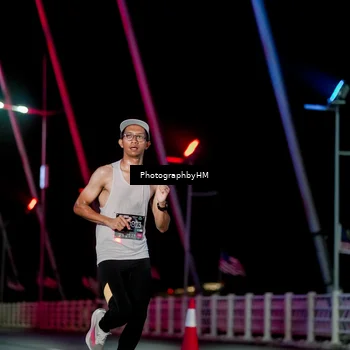 Runner Photo 6687974