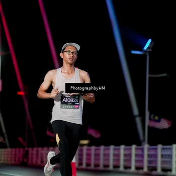 Runner Photo 6687978