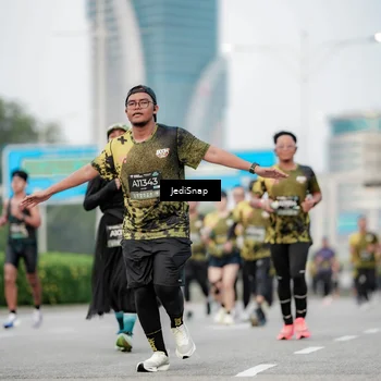 Runner Photo 6688005