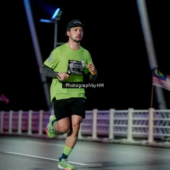Runner Photo 6688019