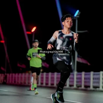Runner Photo 6688020