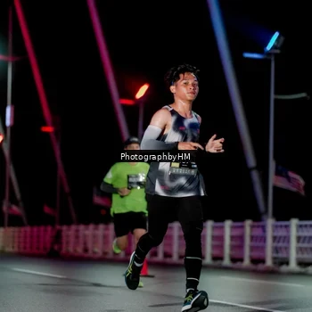 Runner Photo 6688021