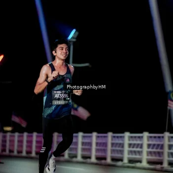 Runner Photo 6688034