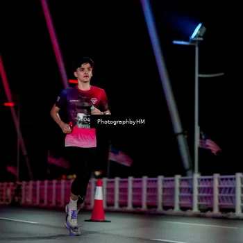 Runner Photo 6688050