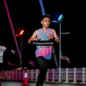 Runner Photo 6688073