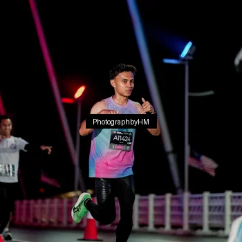 Runner Photo 6688075