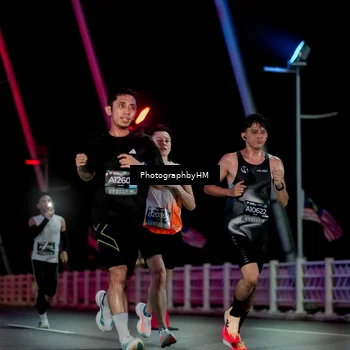 Runner Photo 6688092