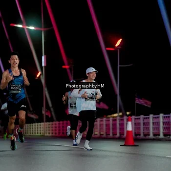 Runner Photo 6688133