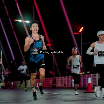 Runner Photo 6688135