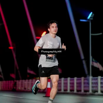 Runner Photo 6688175