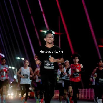 Runner Photo 6688212