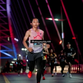 Runner Photo 6688235