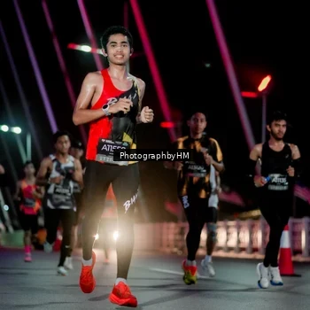Runner Photo 6688243