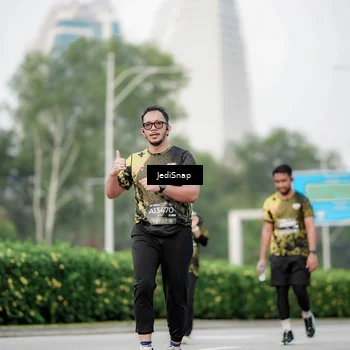 Runner Photo 6688259