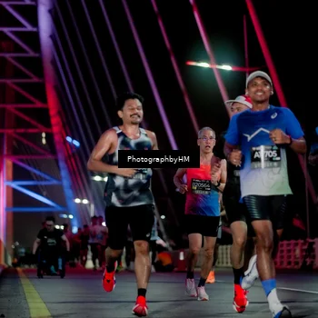 Runner Photo 6688312