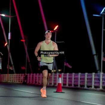 Runner Photo 6688333