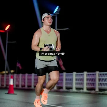 Runner Photo 6688336