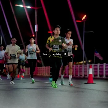 Runner Photo 6688345