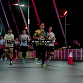 Runner Photo 6688346