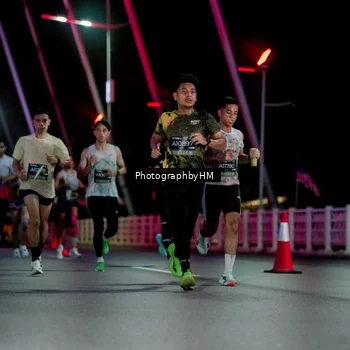 Runner Photo 6688347