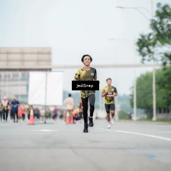 Runner Photo 6688354
