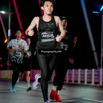 Runner Photo 6688415
