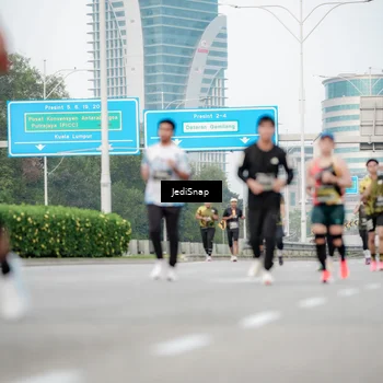 Runner Photo 6688434