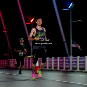 Runner Photo 6688476