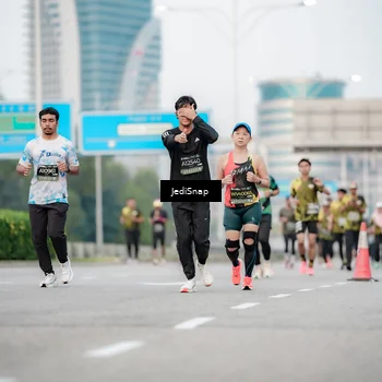 Runner Photo 6688481