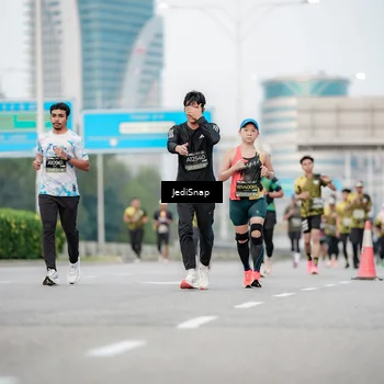 Runner Photo 6688522