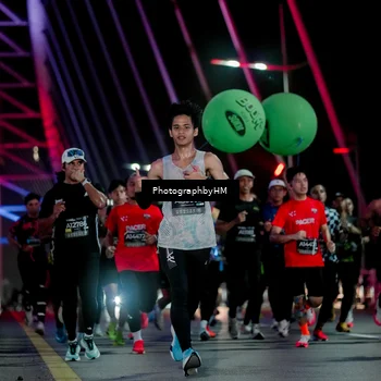 Runner Photo 6688543