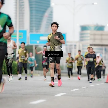 Runner Photo 6688585