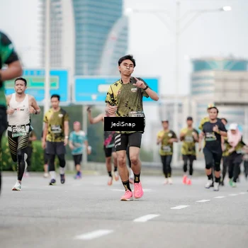 Runner Photo 6688597